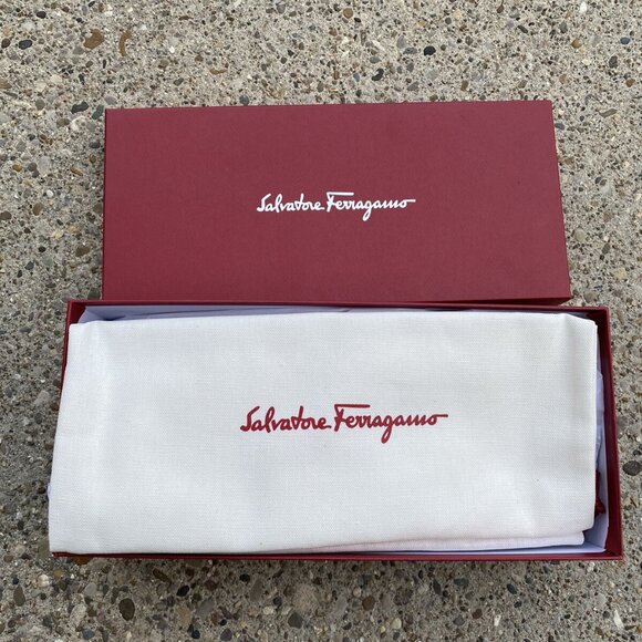 Salvatore Ferragamo Kyra Kitten Heel Pump - Picture 9 of 10